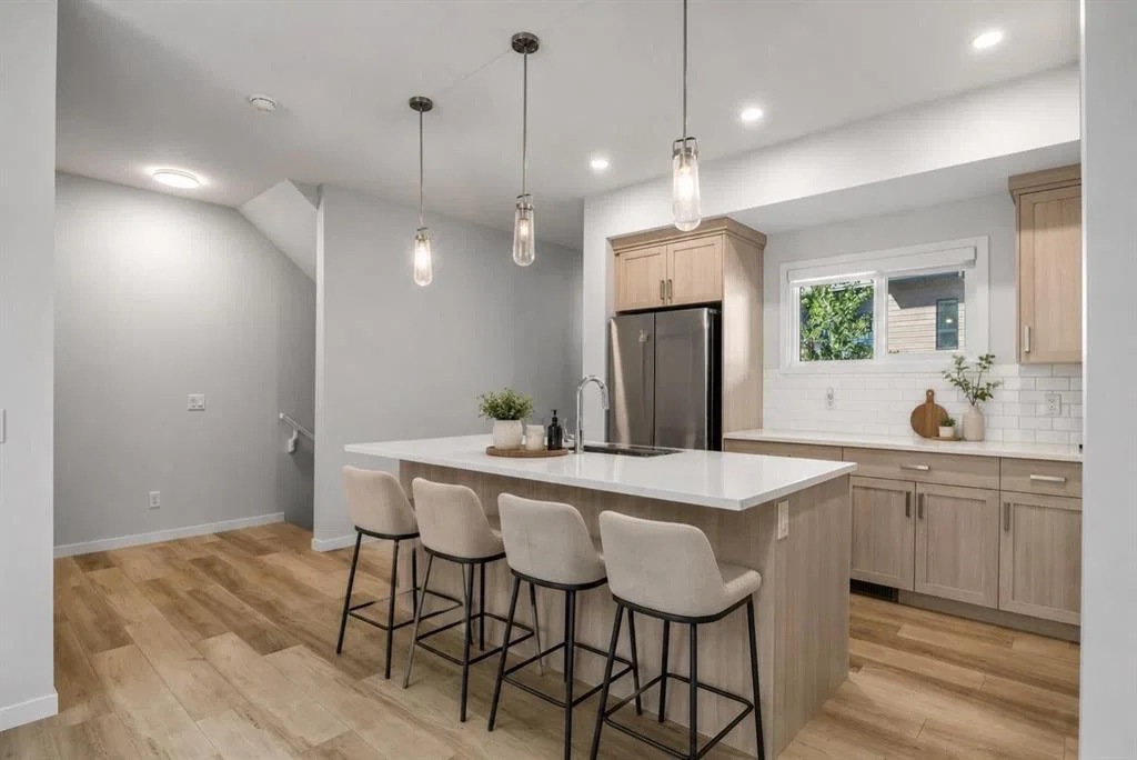 110, 42 Cranbrook Gardens SE, Calgary — photo 5 of 34