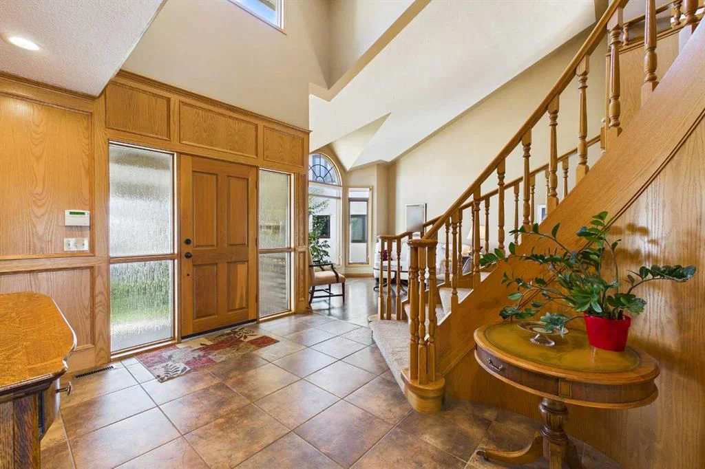 220 Varsity Estates Terrace NW, Calgary — photo 3 of 50