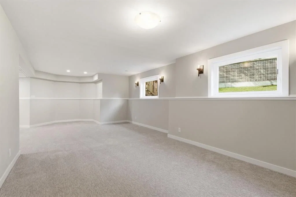 319 Citadel Hills Place NW, Calgary — photo 4 of 36