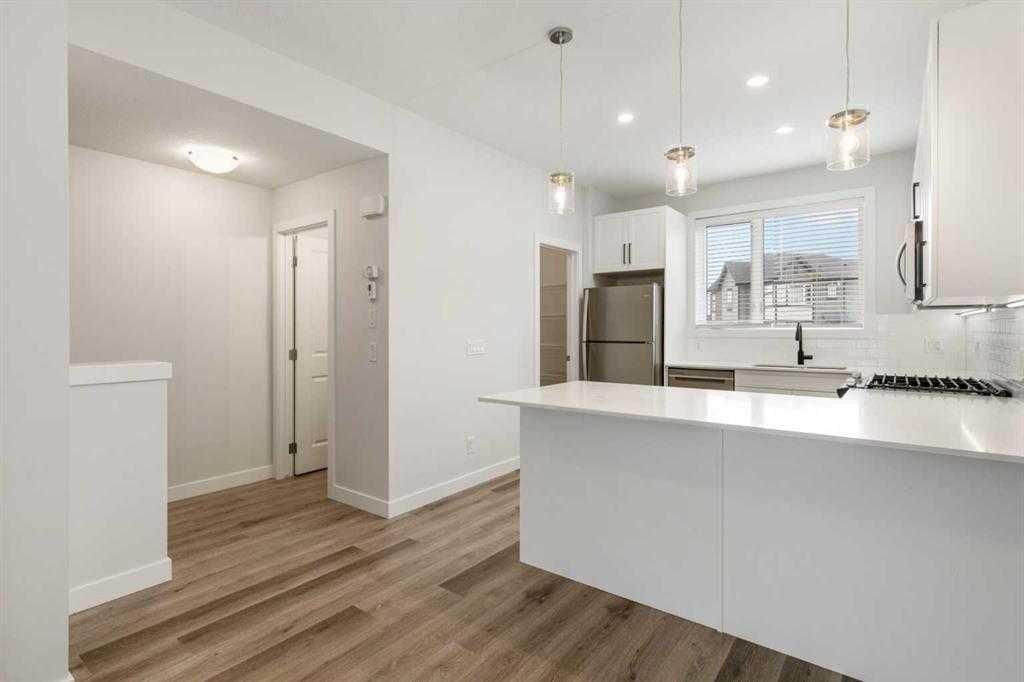 30 Evanscrest Park NW, Calgary — photo 5 of 28
