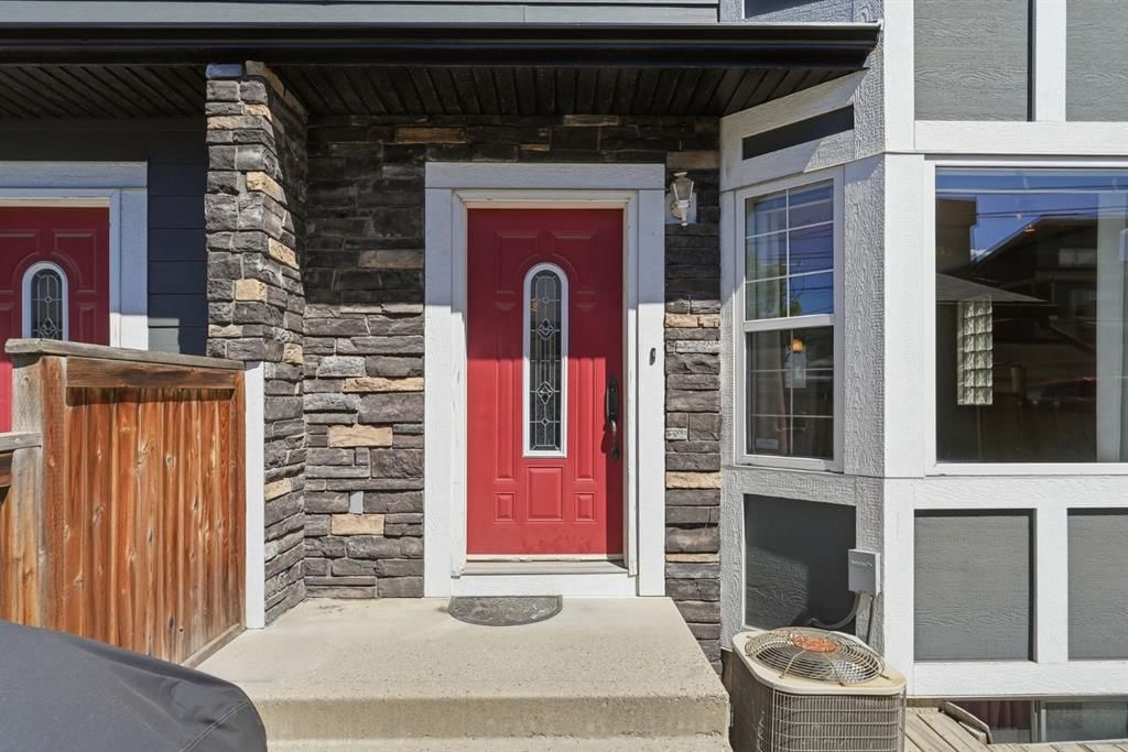 2, 1925 35 Street SW, Calgary — photo 2 of 21