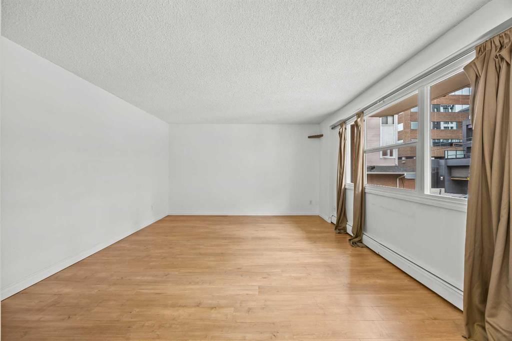 203, 924 18 Avenue SW, Calgary — photo 5 of 37
