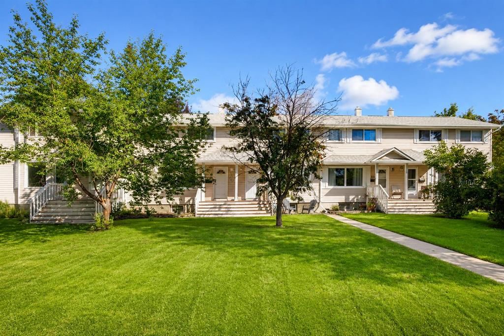 554 Killarney Glen Court SW, Calgary — main listing photo