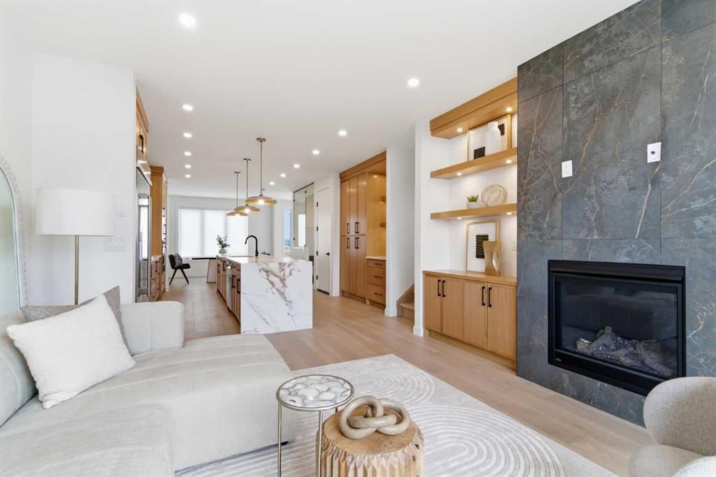 2119 Mackay Road NW, Calgary — photo 2 of 50