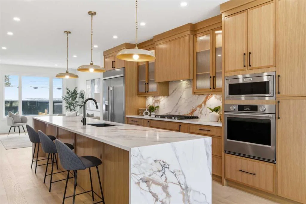 2119 Mackay Road NW, Calgary — photo 3 of 50