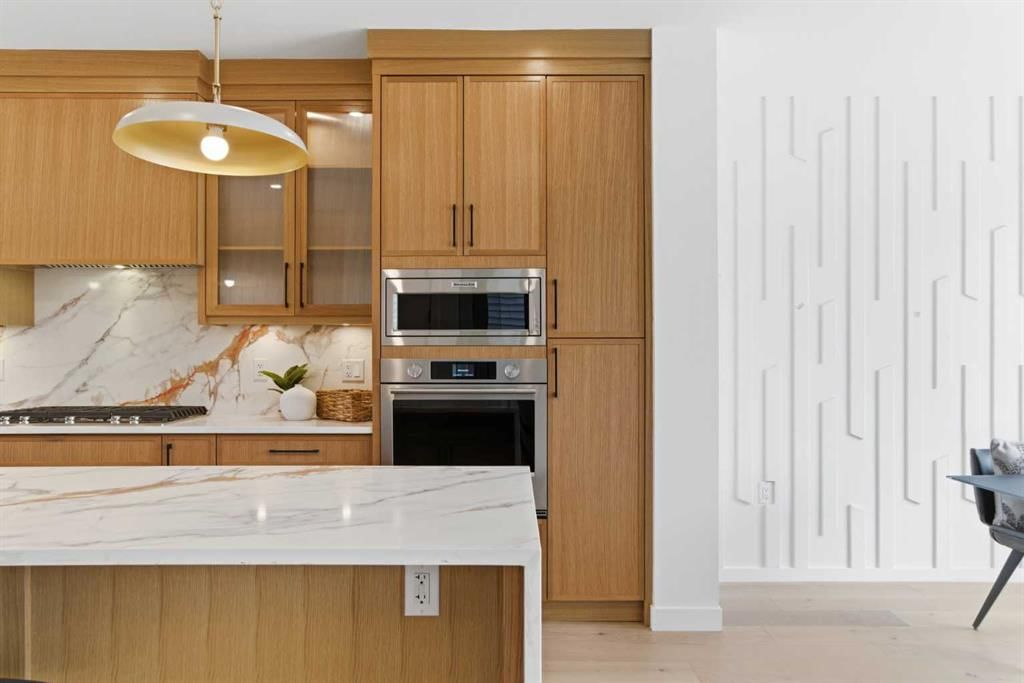 2119 Mackay Road NW, Calgary — photo 4 of 50