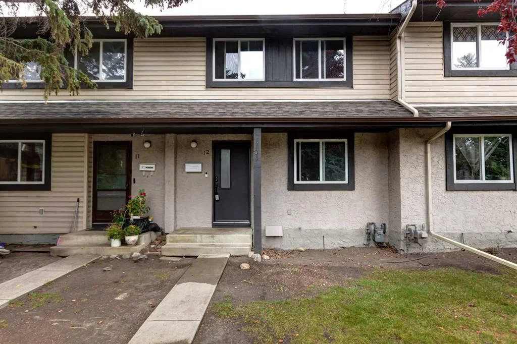 12, 310 Brookmere Road SW, Calgary — photo 3 of 34