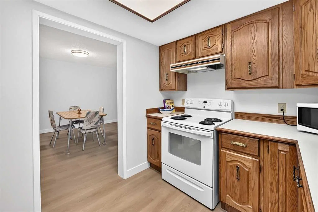 308, 3730 50 Street NW, Calgary — photo 4 of 50