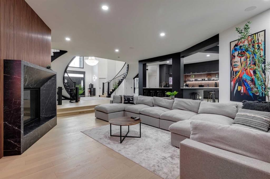 1507 96 Avenue SW, Calgary — photo 3 of 50