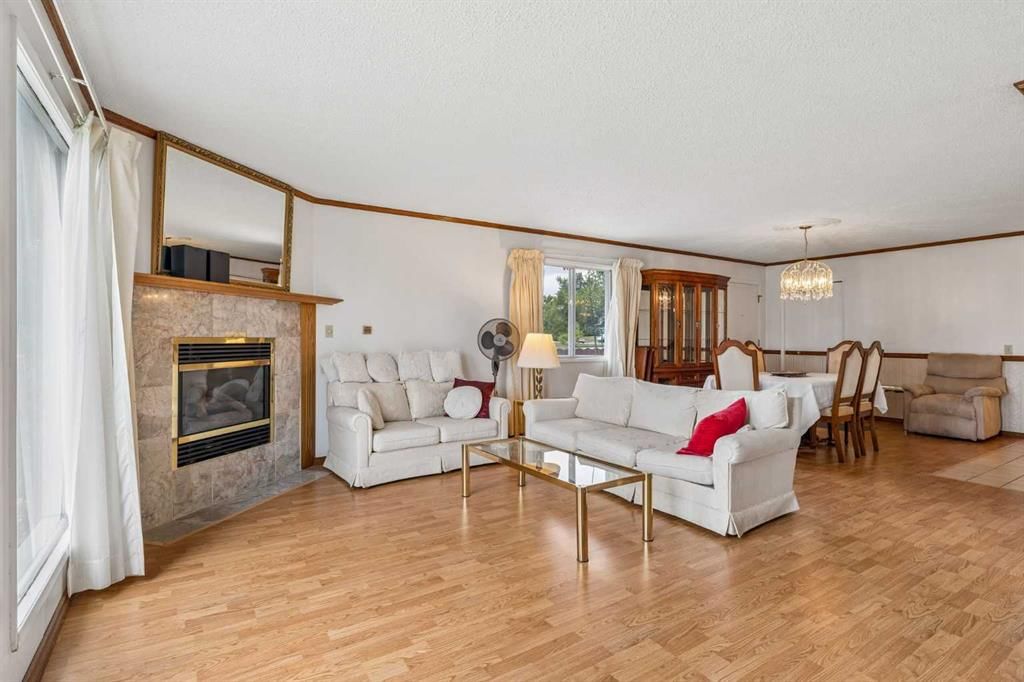 120 Huntington Green NE, Calgary — photo 5 of 36