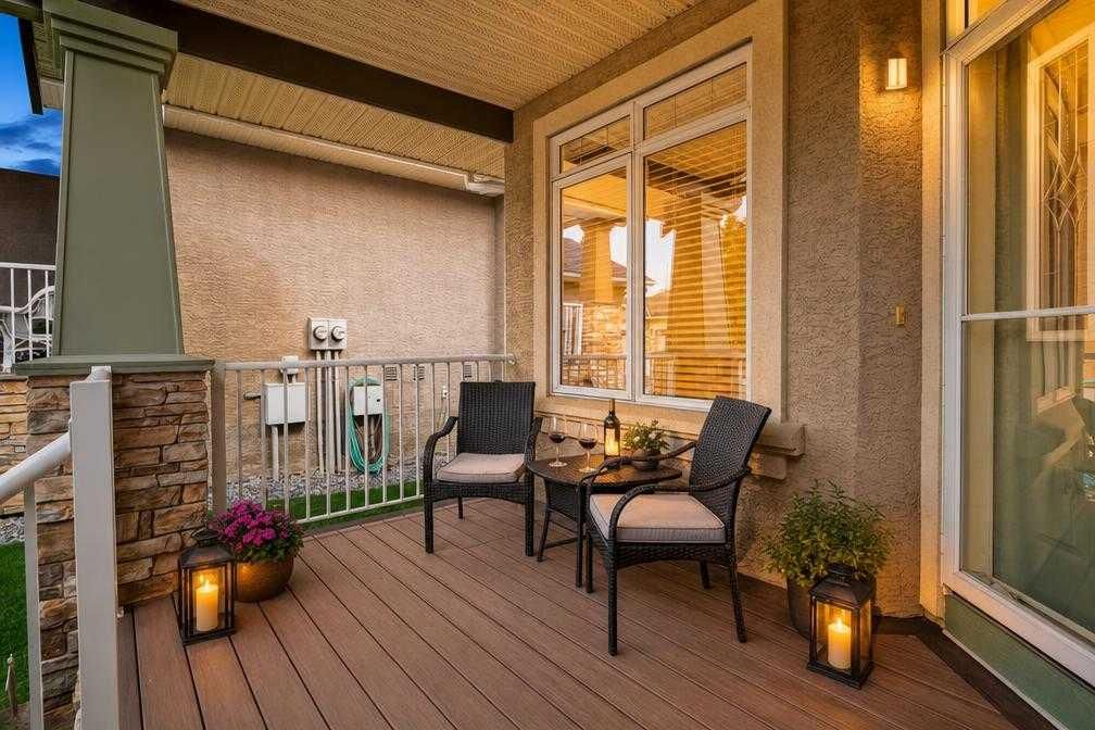 36 Discovery Woods Villas SW, Calgary — photo 2 of 48