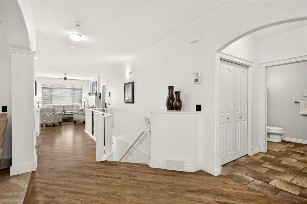 36 Discovery Woods Villas SW, Calgary — photo 4 of 48
