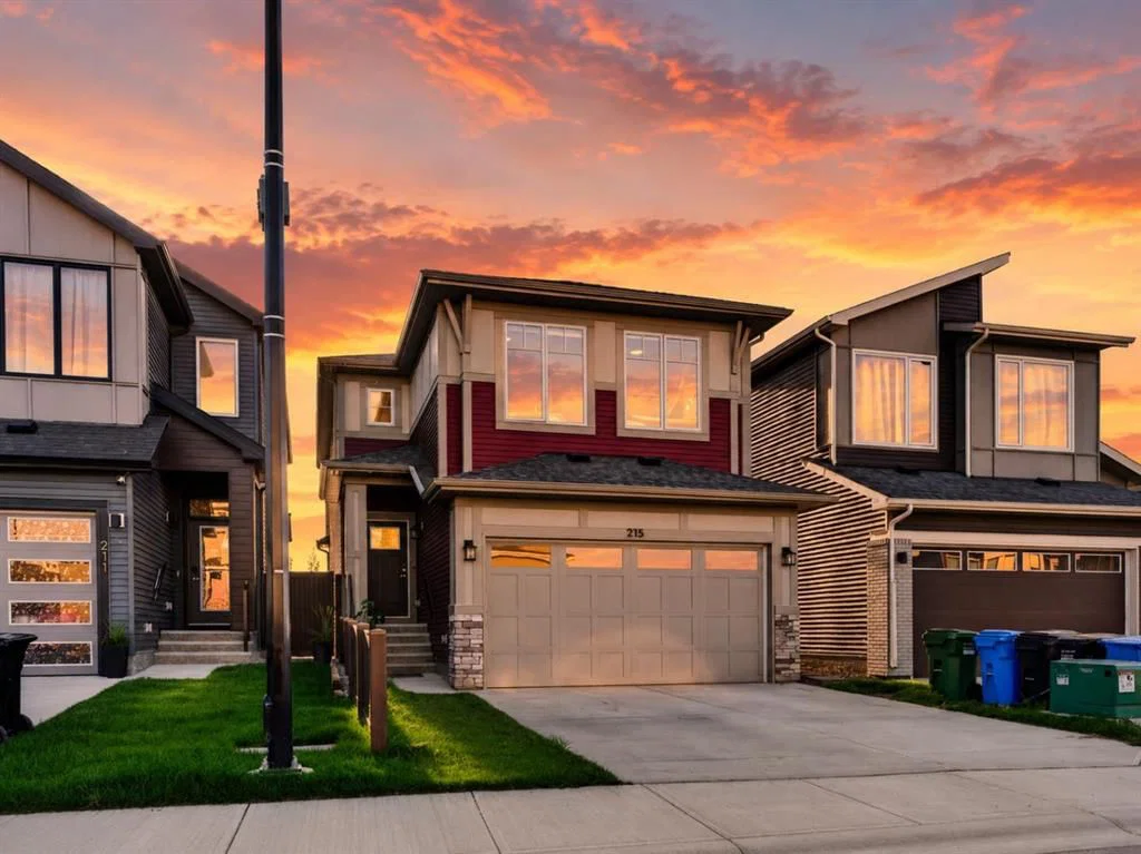 215 Mallard Grove SE, Calgary — main listing photo