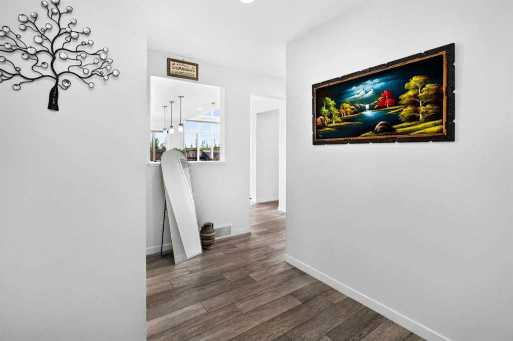 215 Mallard Grove SE, Calgary — photo 2 of 42