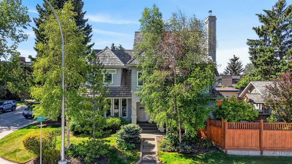 4603 Virginia Drive NW, Calgary — main listing photo