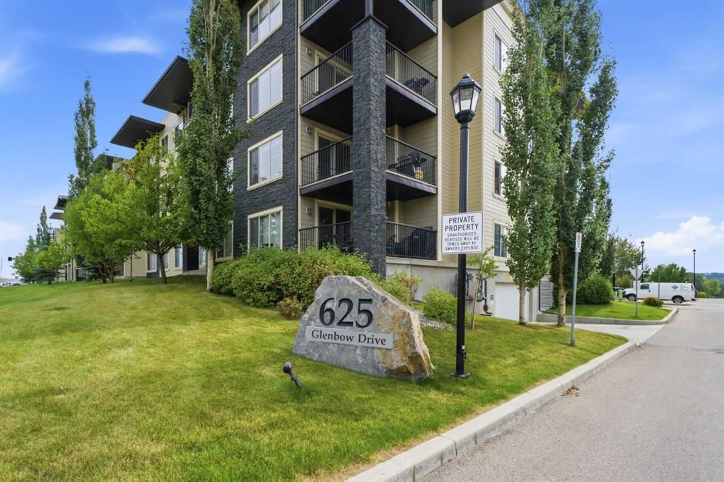1110, 625 Glenbow Drive, Cochrane — photo 2 of 41