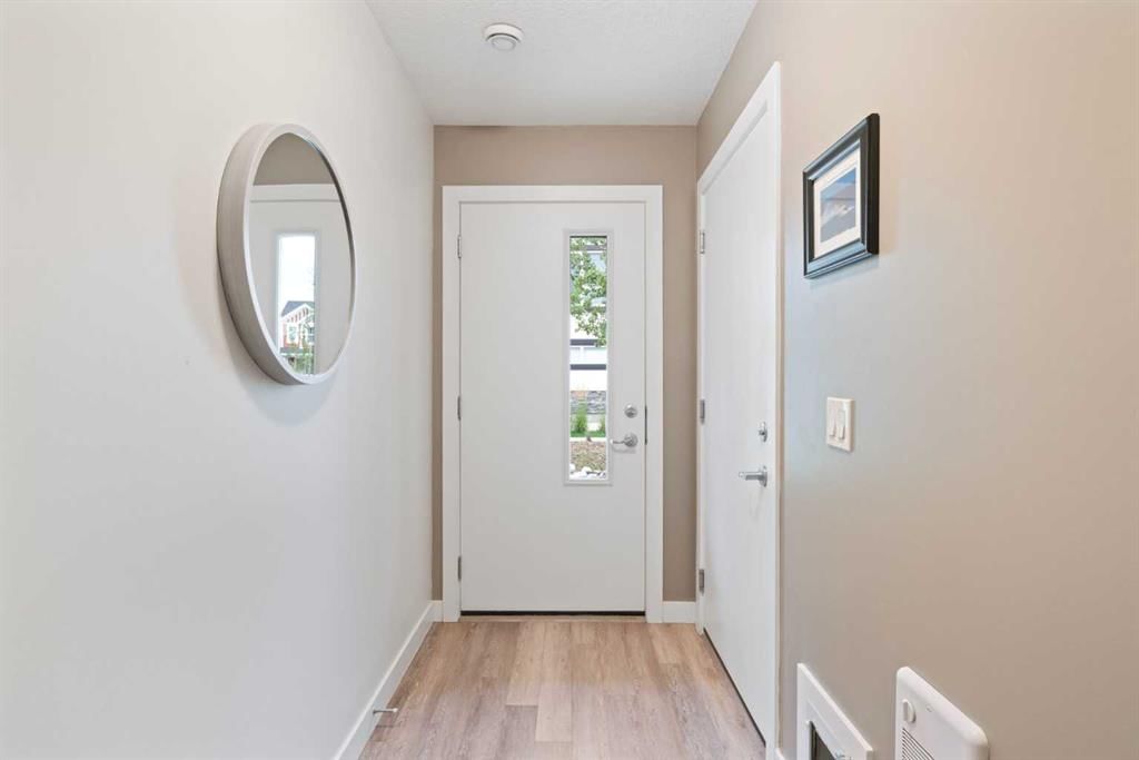204, 15 Evanscrest Park NW, Calgary — photo 4 of 40