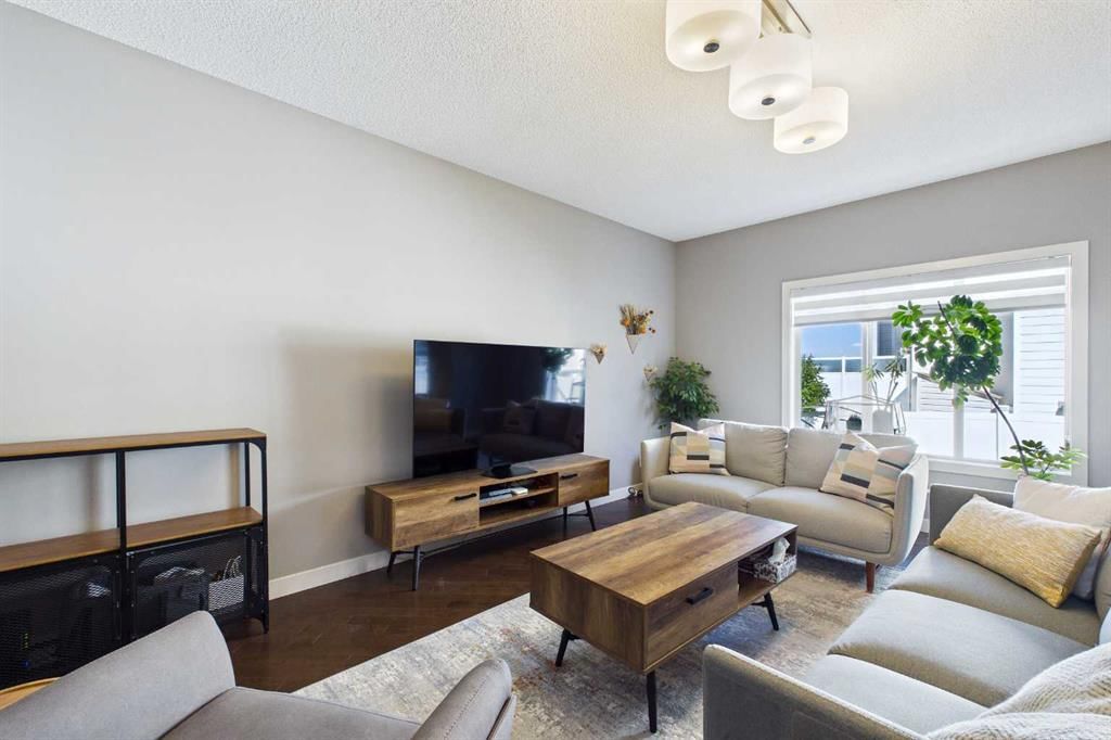 163 Panamount Circle NW, Calgary — photo 4 of 38
