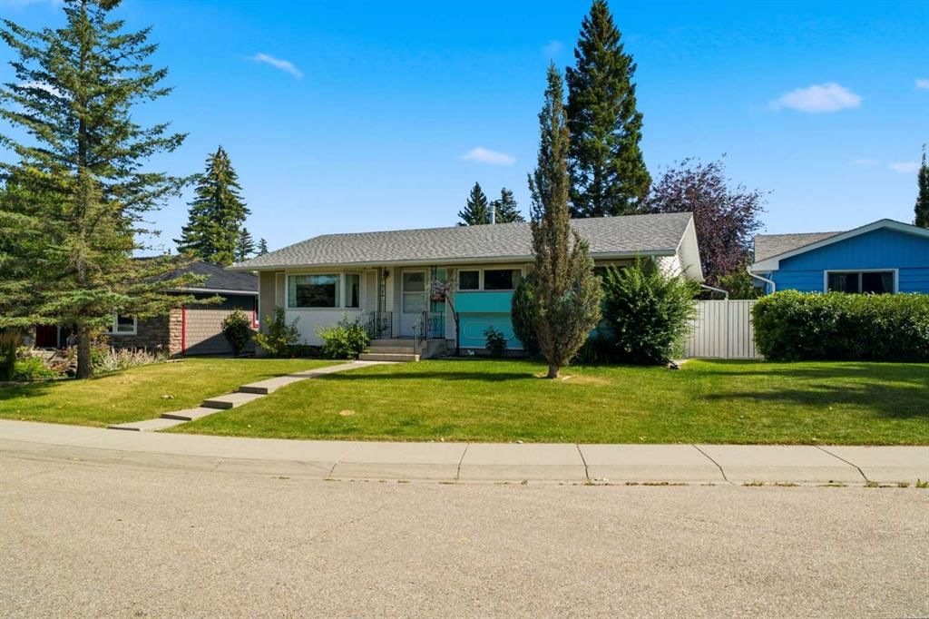 3540 Bulyea Crescent NW, Calgary — main listing photo