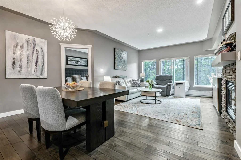 233, 20 Discovery Ridge Close SW, Calgary — photo 5 of 45