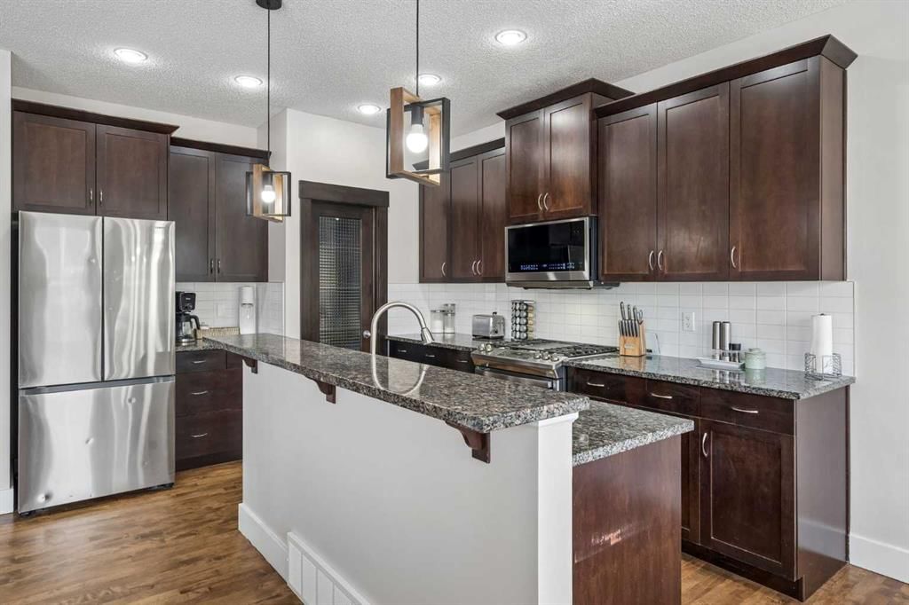 45 Mahogany Terrace SE, Calgary — photo 4 of 35