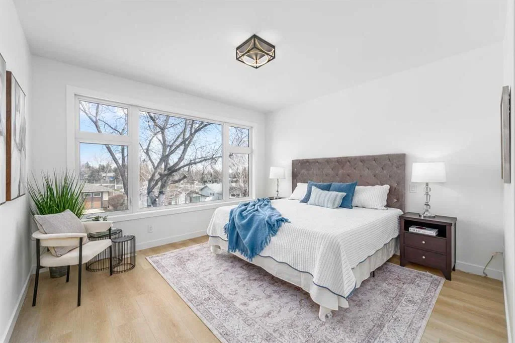 423 Hendon Drive NW, Calgary — photo 4 of 46