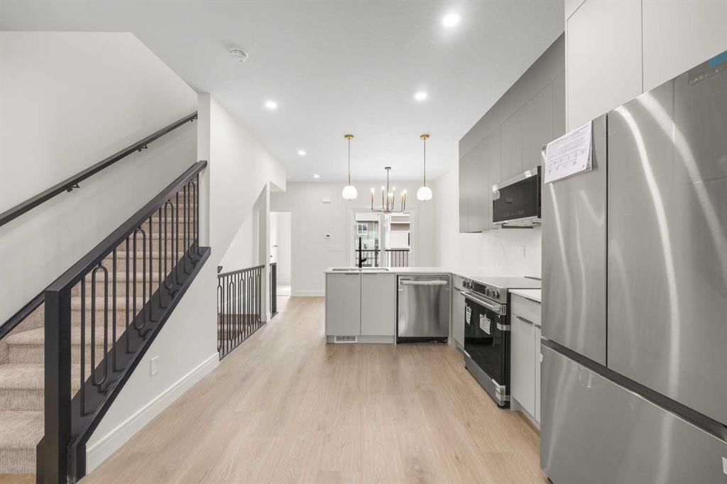 301, 67 Panatella Square NW, Calgary — photo 2 of 40