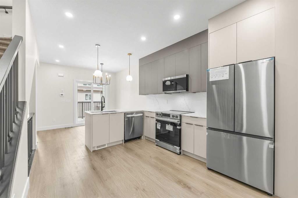 301, 67 Panatella Square NW, Calgary — photo 3 of 40