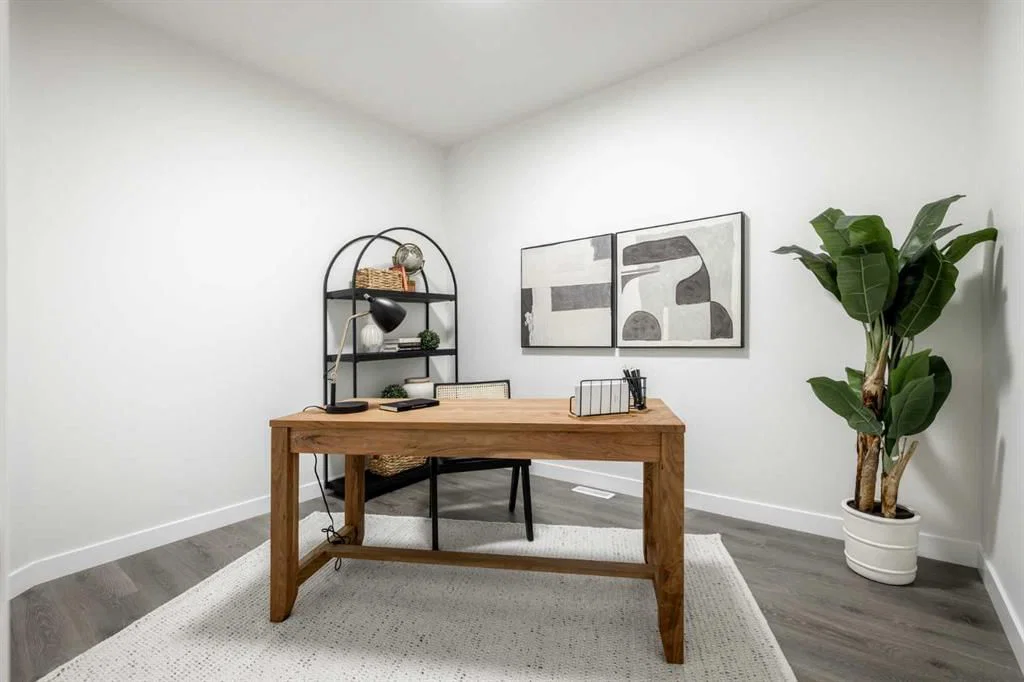 524 Savanna Crescent NE, Calgary — photo 5 of 28