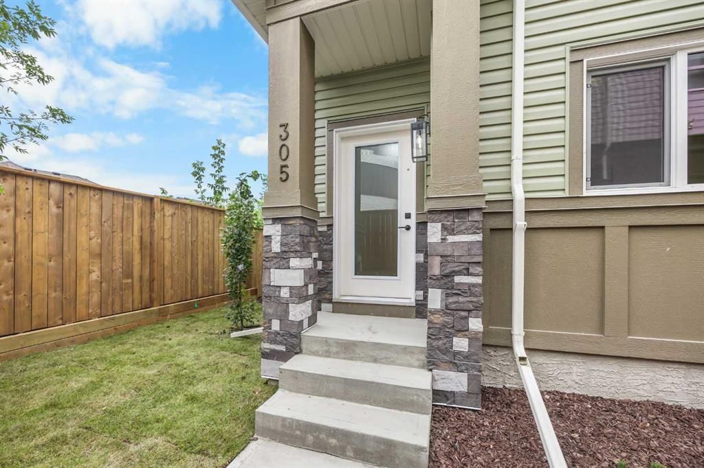 305, 67 Panatella Square NW, Calgary — photo 2 of 32