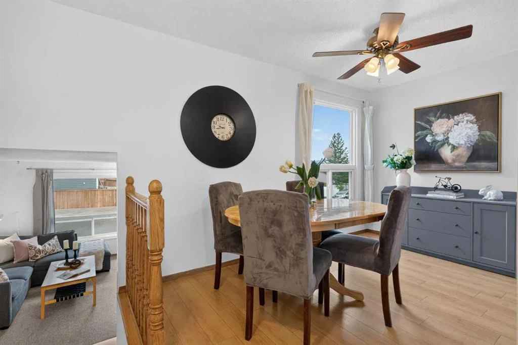 179 Pinecliff Close NE, Calgary — photo 4 of 31