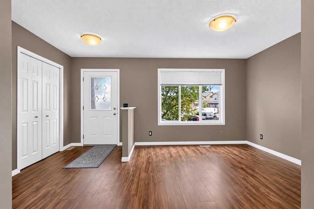 11 Saddlebrook Mews NE, Calgary — photo 4 of 42