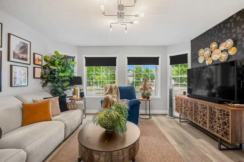 39 Hidden Valley Link NW, Calgary — photo 4 of 49