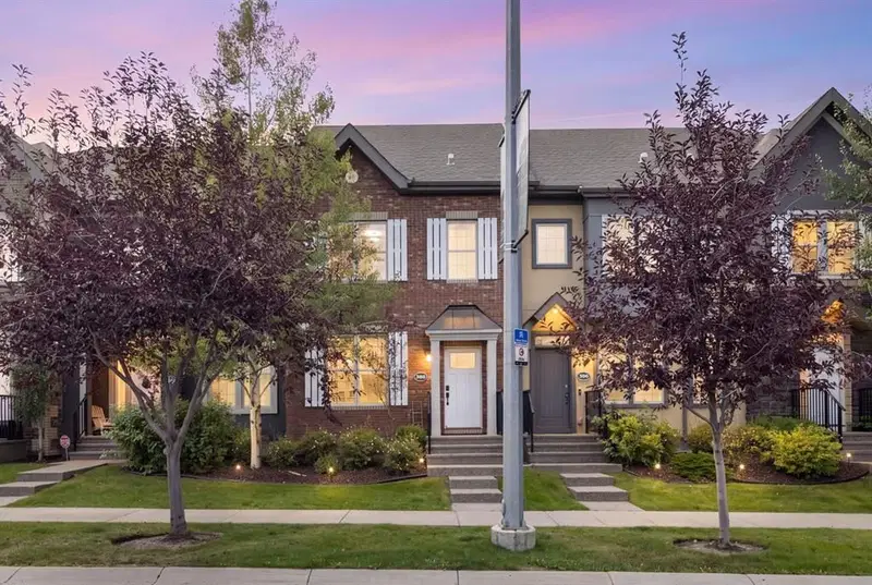 388 Quarry Park Boulevard SE, Calgary — photo 2 of 48