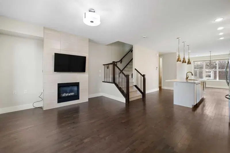 388 Quarry Park Boulevard SE, Calgary — photo 4 of 48