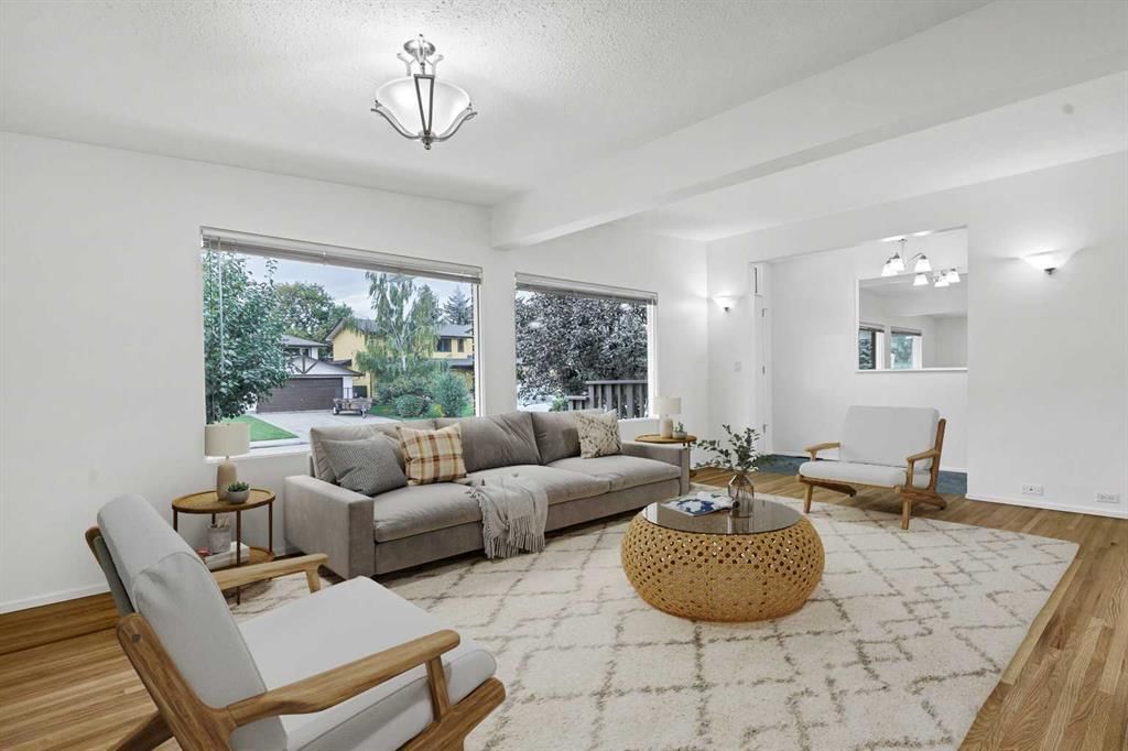 3324 Copithorne Road NW, Calgary — photo 2 of 49