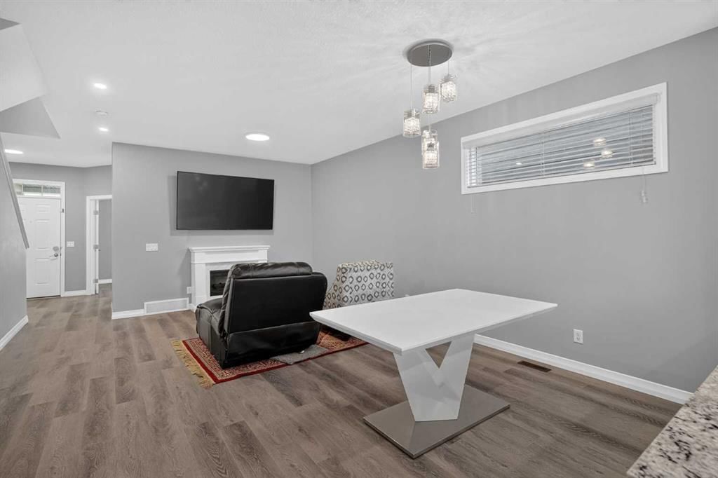 237 Masters Road SE, Calgary — photo 5 of 44