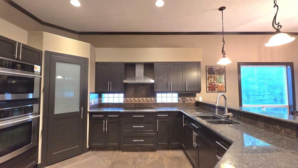 101 Edgebrook Grove NW, Calgary — photo 4 of 43