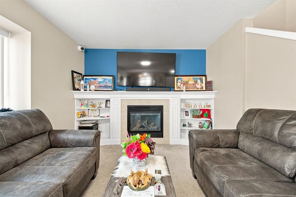 134 Luxstone Road SW, Airdrie — photo 4 of 46