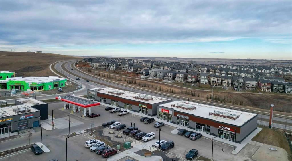 340, 318 Nolanridge Crescent NW, Calgary — main listing photo