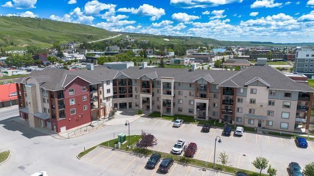 1316, 505 Railway Street W, Calgary — apartment for sale