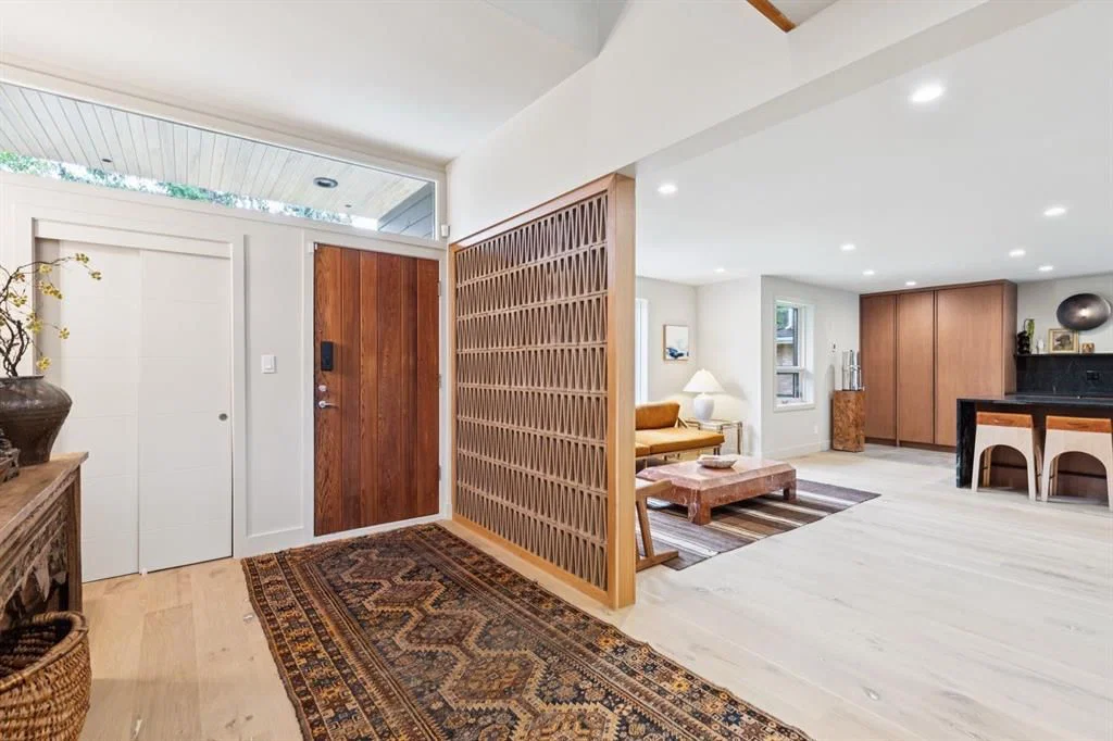 227 Pump Hill Rise SW, Calgary — photo 3 of 50