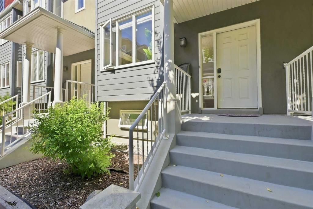12, 110 10 Avenue NE, Calgary — main listing photo