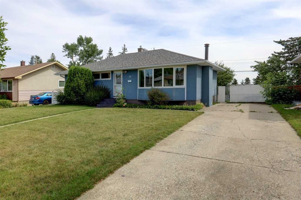 50 Thornlee Crescent NW, Calgary — photo 2 of 39