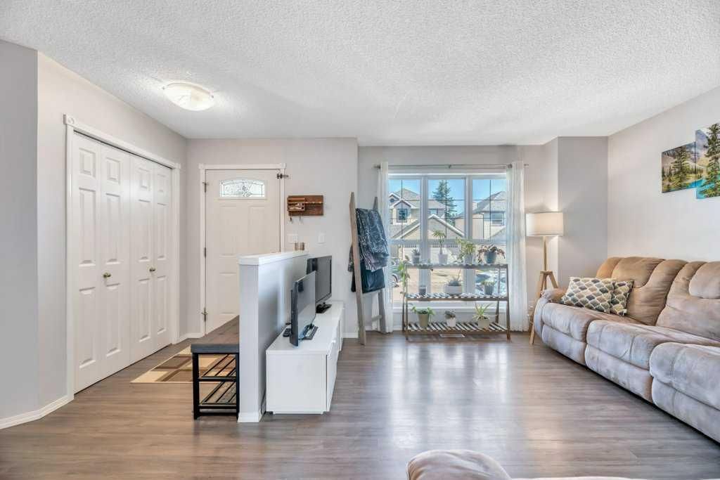 58 Rocky Ridge Green, Calgary — photo 3 of 36