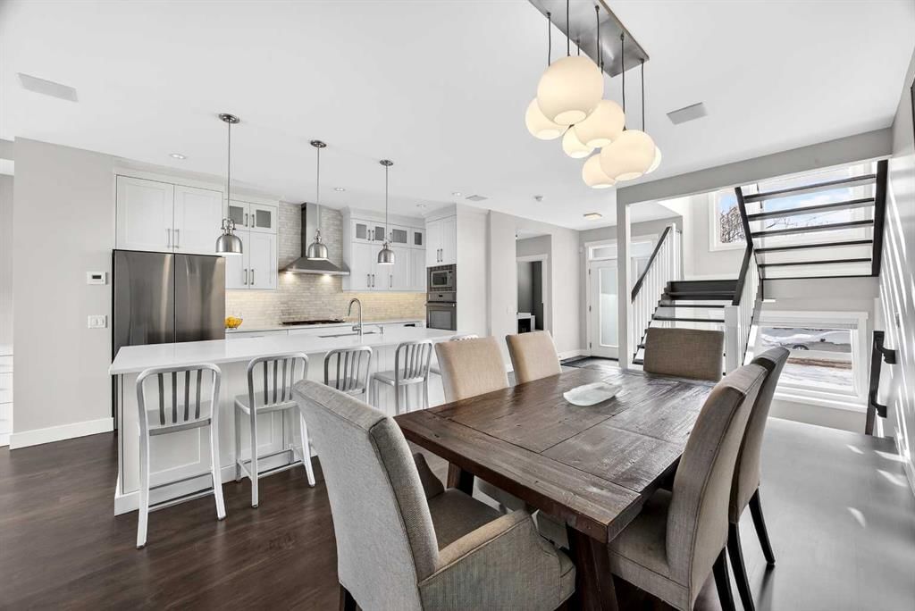 1410 21 Avenue NW, Calgary — photo 2 of 48