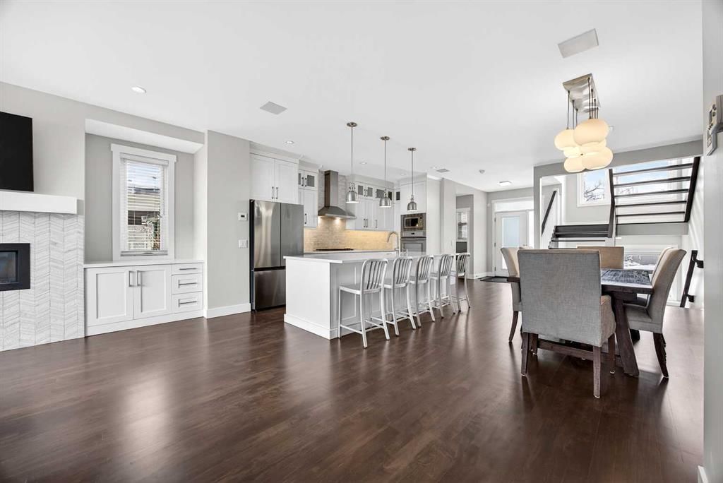 1410 21 Avenue NW, Calgary — photo 4 of 48