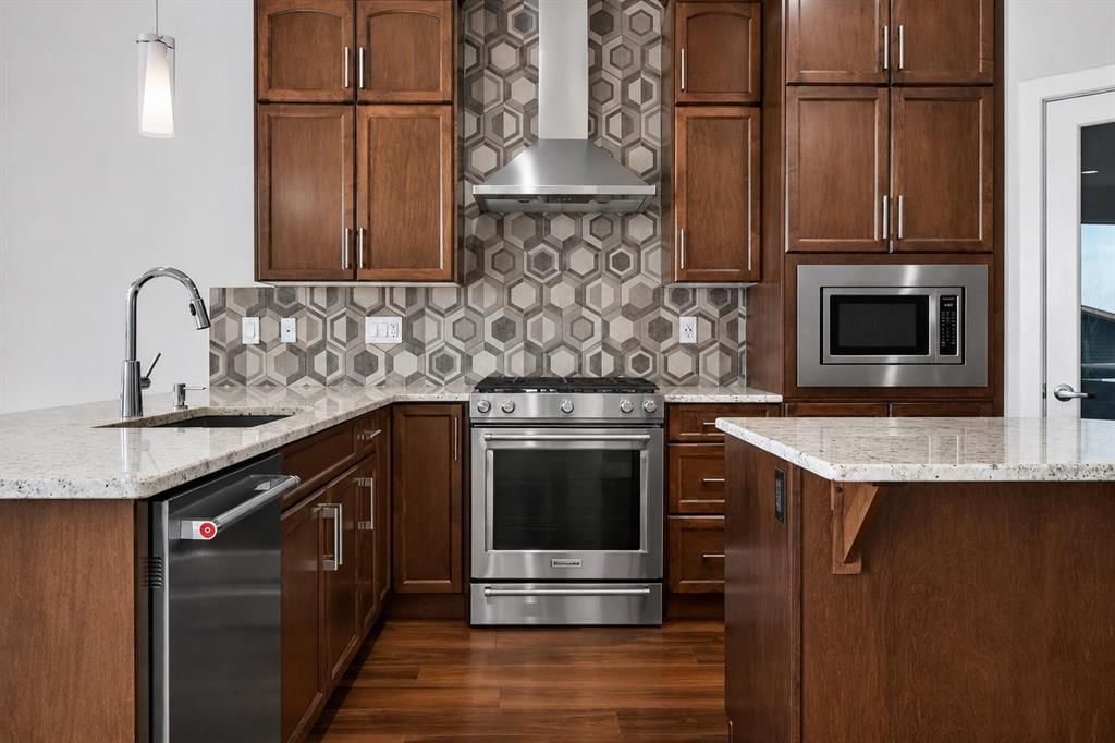 62 Evansfield Green NW, Calgary — photo 3 of 49