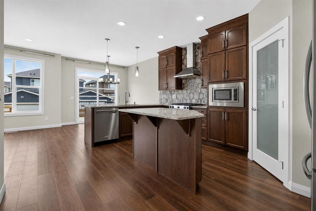 62 Evansfield Green NW, Calgary — photo 5 of 49