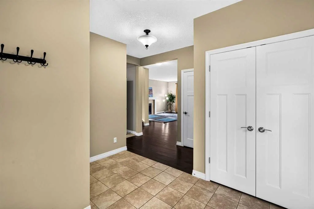 370 Silverado Way SW, Calgary — photo 2 of 32